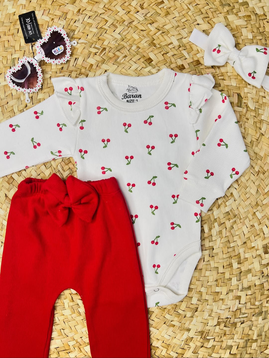 ست سه تیکه دلبر آلبالو سایز ۲۴ ماه